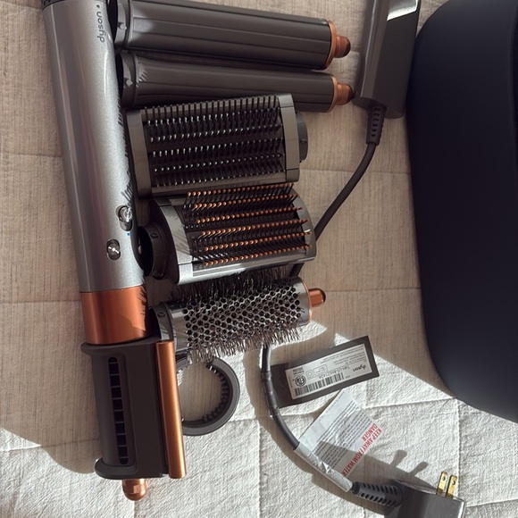 Dyson Hair Airwrap Coanda - Picture 5 of 6